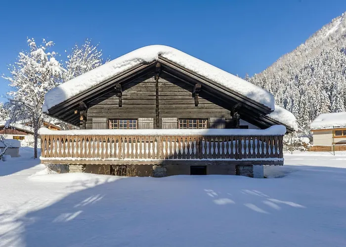 Chalet Spouter Happy *