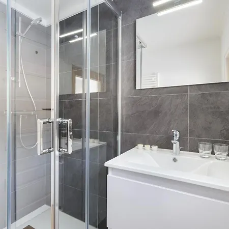 Spouter Happy 木屋 霞慕尼